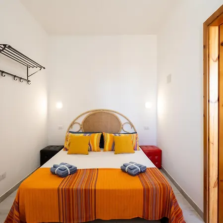 Gaudi - Pedrera Holiday home Sant Isidoro (Apulia)