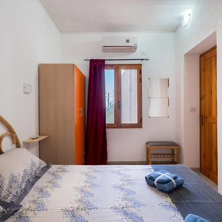 Holiday home Gaudi - Pedrera Sant Isidoro (Apulia)