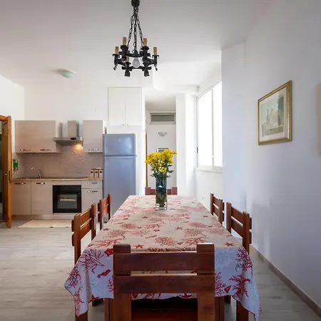 Gaudì - Pedrera Casa vacanze *