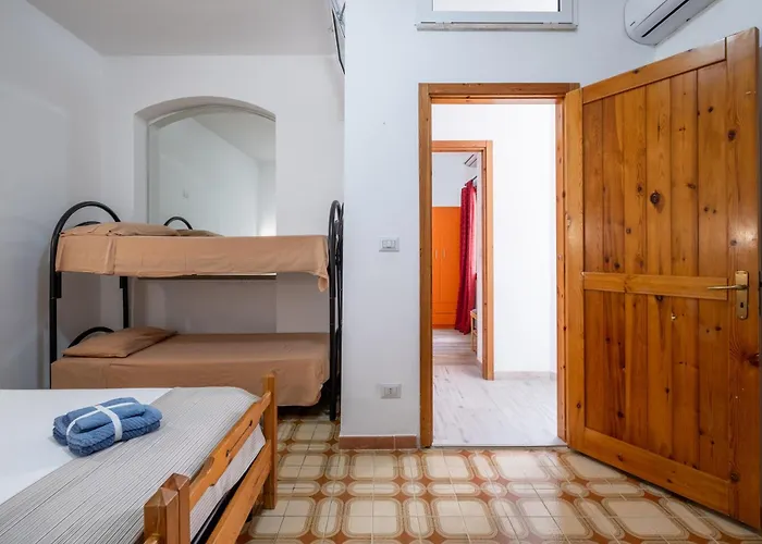 Casa de Férias Gaudi - Pedrera Sant Isidoro (Apulia)