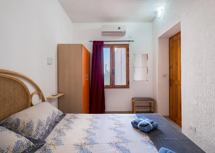Tatil Evi Gaudi - Pedrera Sant Isidoro (Apulia)
